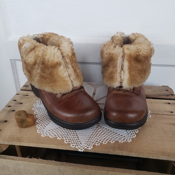 **SOLd*thankyou🌹Dansko Shearling Fur Lace-up Eskimo Mukluk Clog Boots•EU39 8.5 - Picture 2 of 13